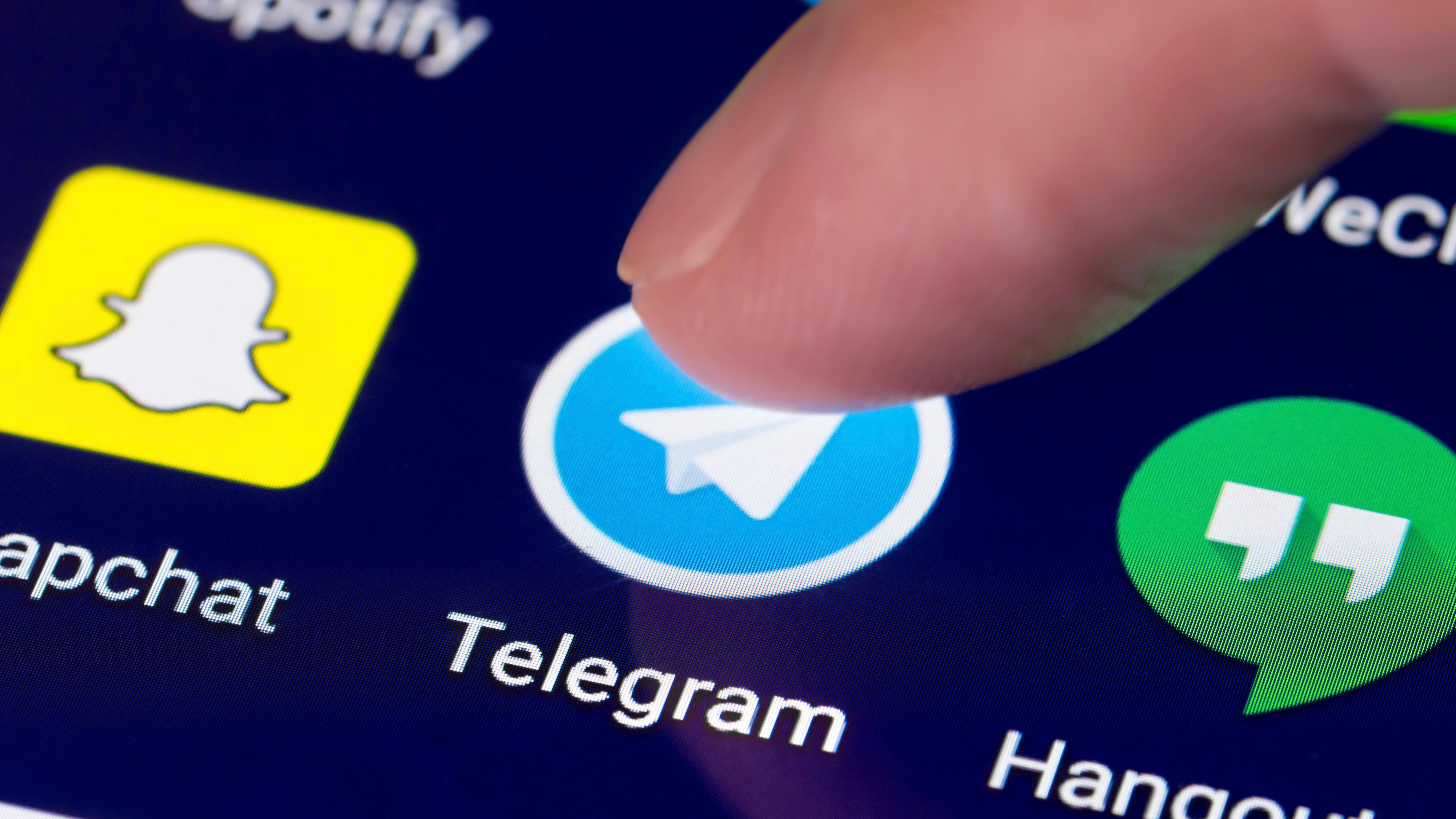 Telegram number screening software filters active Telegram users.